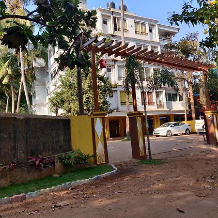 Luxury 2Bhk Apartment Near Calangute Baga Beach With Pool Екстер'єр фото